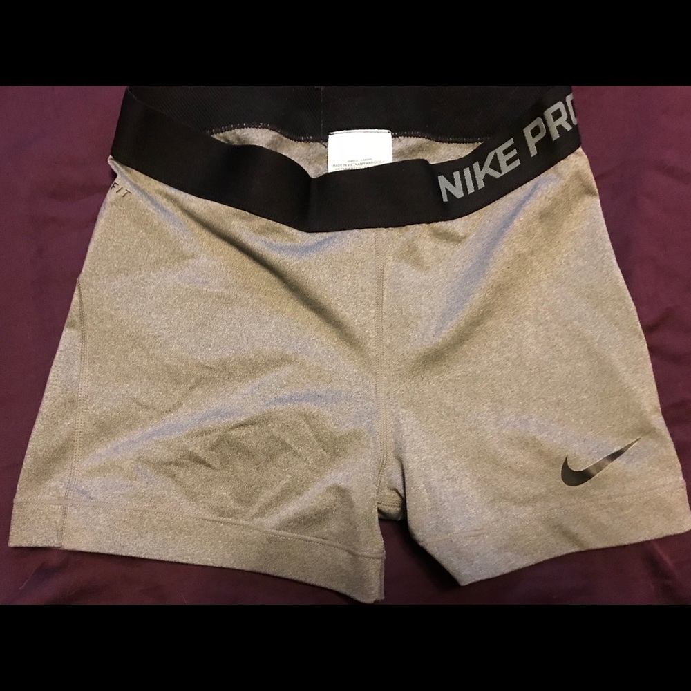 Nike Pro compression short